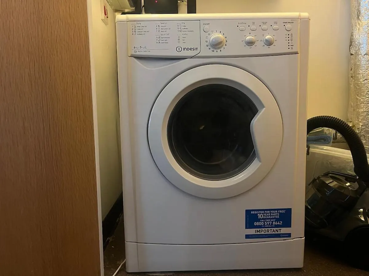Charming & Cosy 2 Bed Apartment Londra