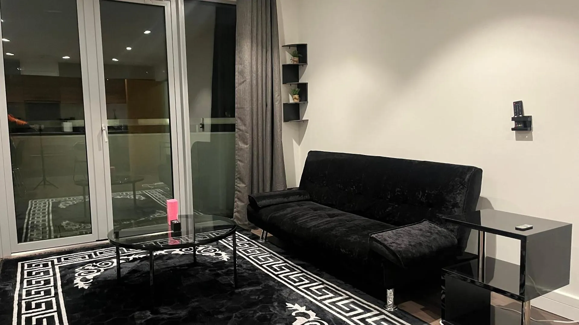 Charming & Cosy 2 Bed Apartment Londra