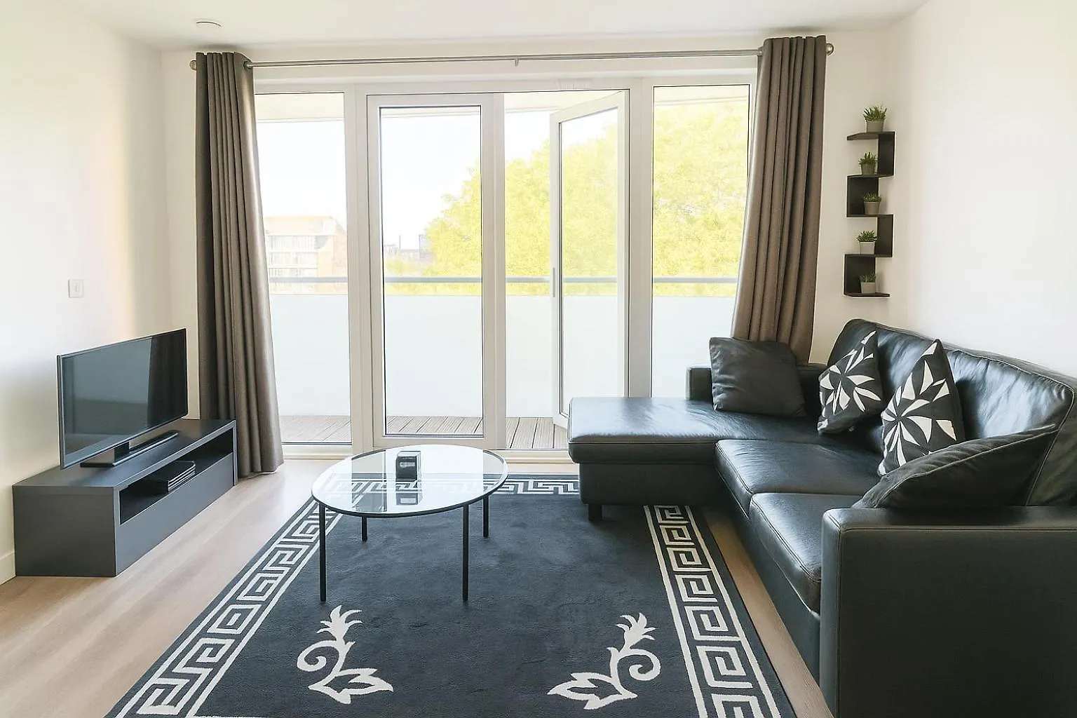 Charming & Cosy 2 Bed Apartment Londra