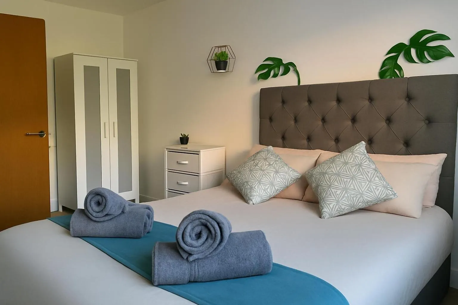 Charming & Cosy 2 Bed Apartment Londra
